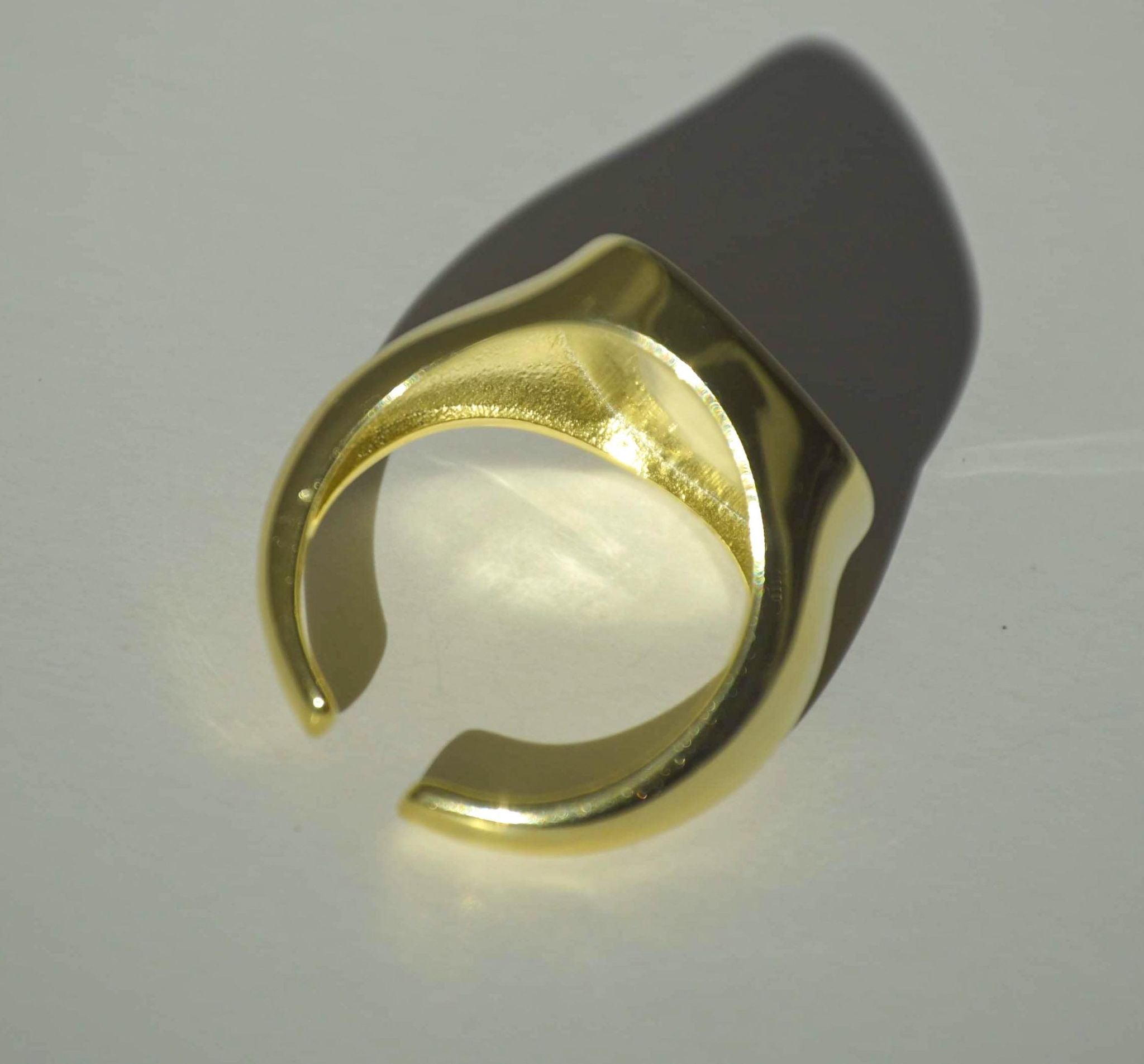 Adjustable Gold MOP Ring