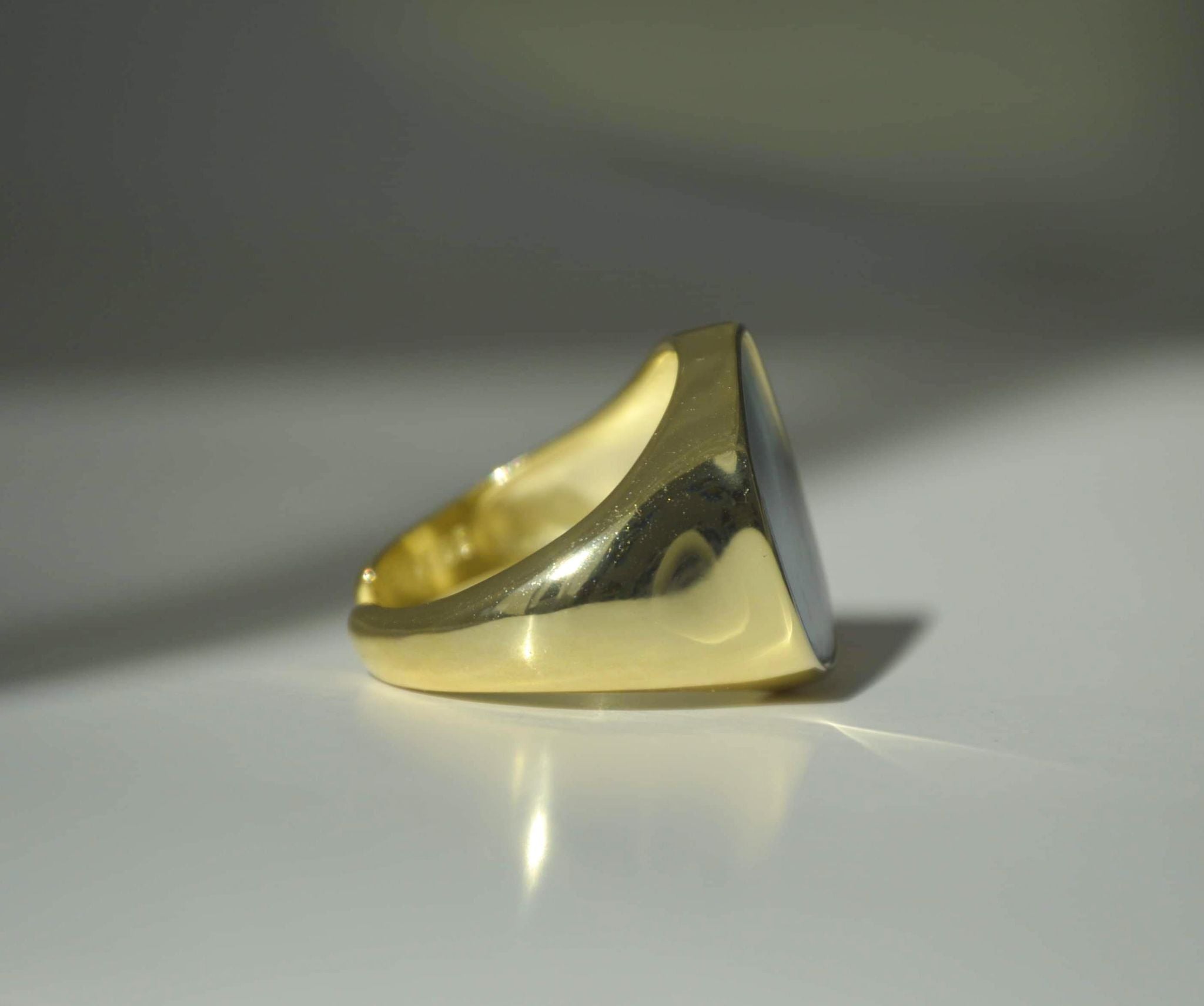Adjustable Gold MOP Ring